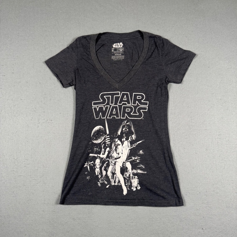Fifth Sun Star Wars Graphic Tee Women Small Charcoal Gray V-Neck Classic Sci-Fi